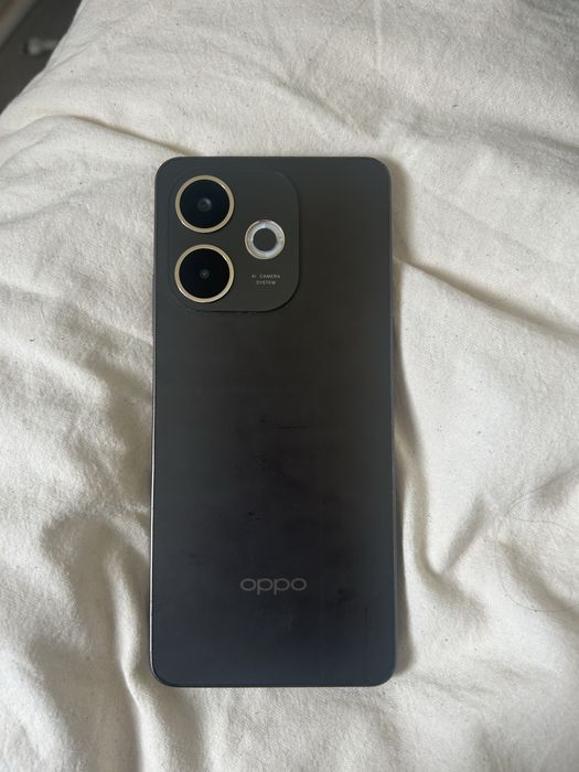 Oppo A5 pro 5G com capa