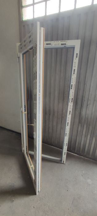 Porta em  PVC sem painel