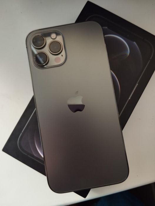iPhone 12 Pro Max на 256 ГБ