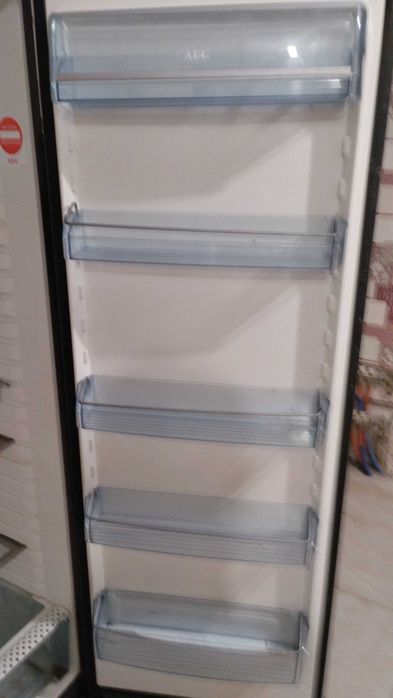 Холодильник побутовий