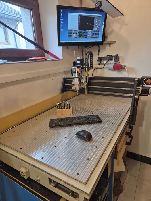 Frezarka CNC 1000x550