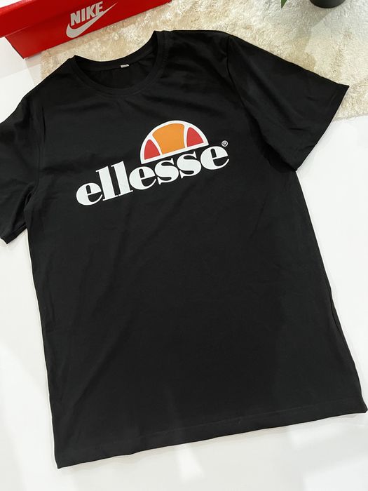 Футболка Ellesse / Чорна базова футболка Еліс / Футболка Элис / Елис