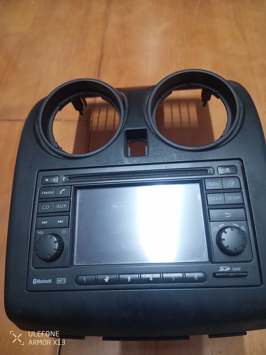 Radio e consola original Nissan Quasqai j10 com GPS
