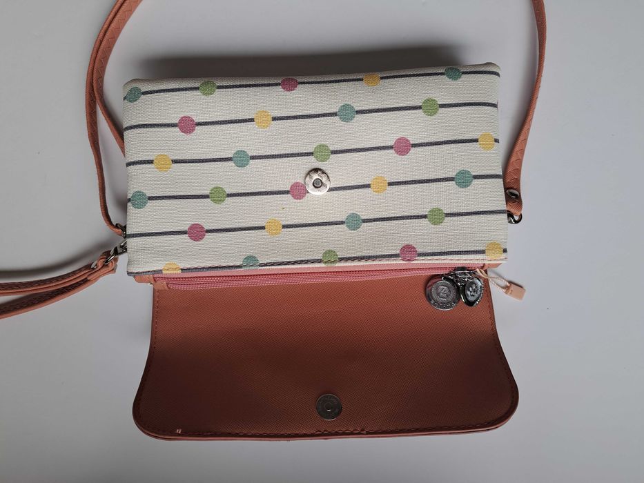 Mala clutch 2 compartimentos (com pega e alça reguláveis e removíveis)