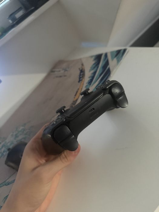 Kontroler do konsoli ps5