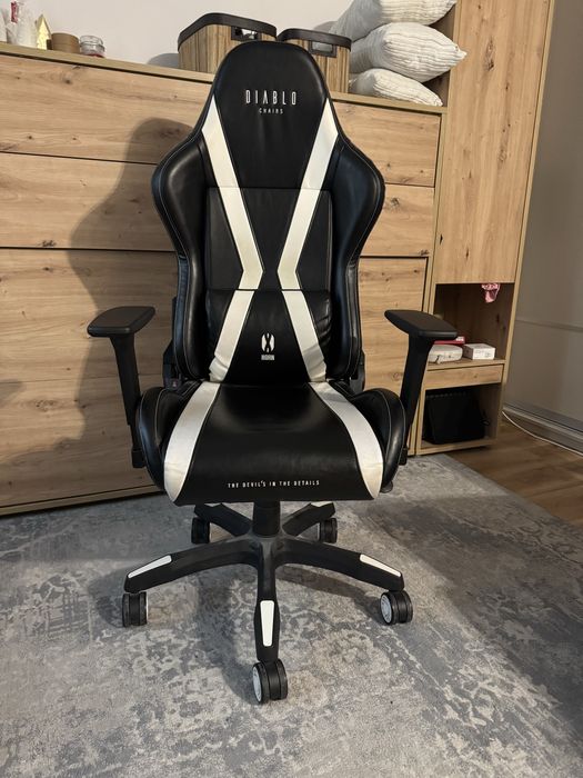 Fotel DIABLO CHAIRS X-Horn (L) Czarno-biały