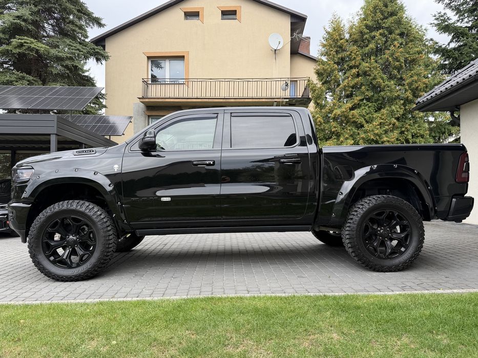 Rererwacja       Dodge Ram 1500 longhorn
