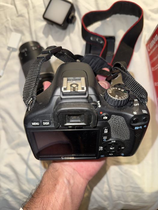 Canon 550D com duas lentes