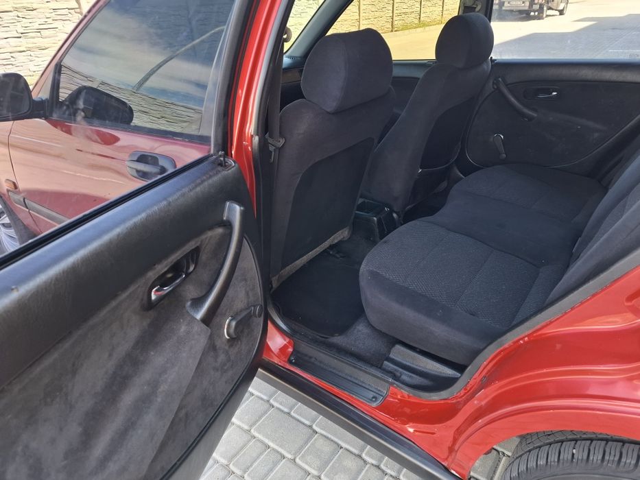 Хонда Цивик HONDA CIVIC 1.4   Газ бензин