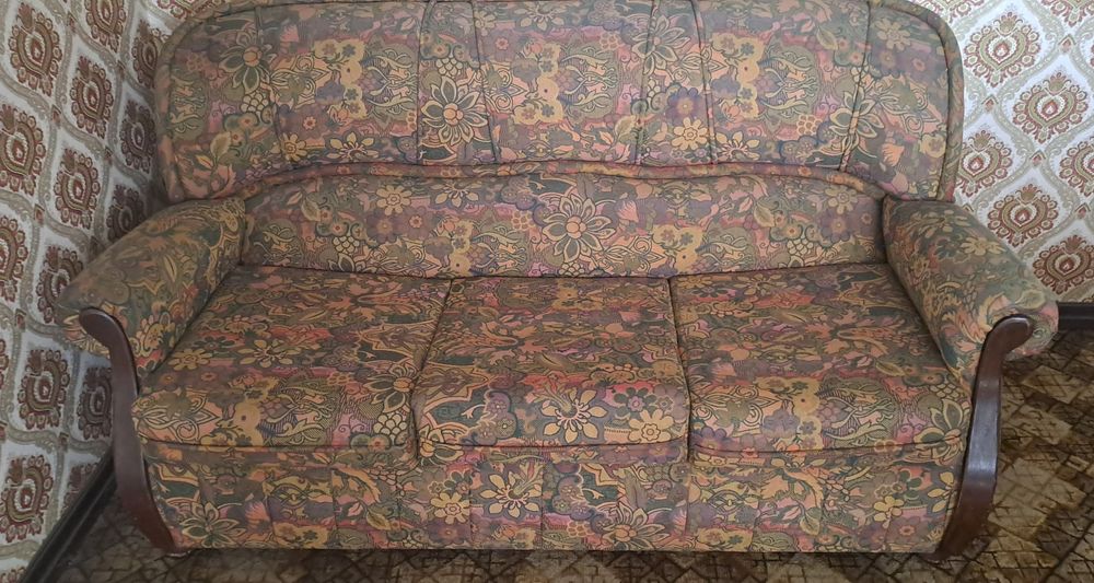 Conjunto 2 maples + sofa cama 3 lugares