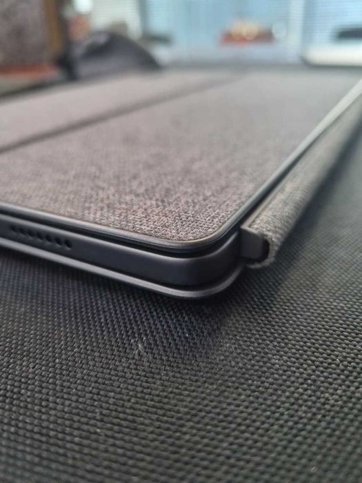 Tablet Premium Lenovo com Teclado & Caneta | 11.5″ OLED | Impecável