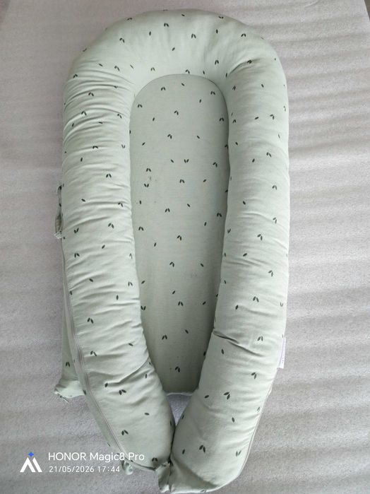 Cama ninho redutor para bebés "GLOOP!" usado