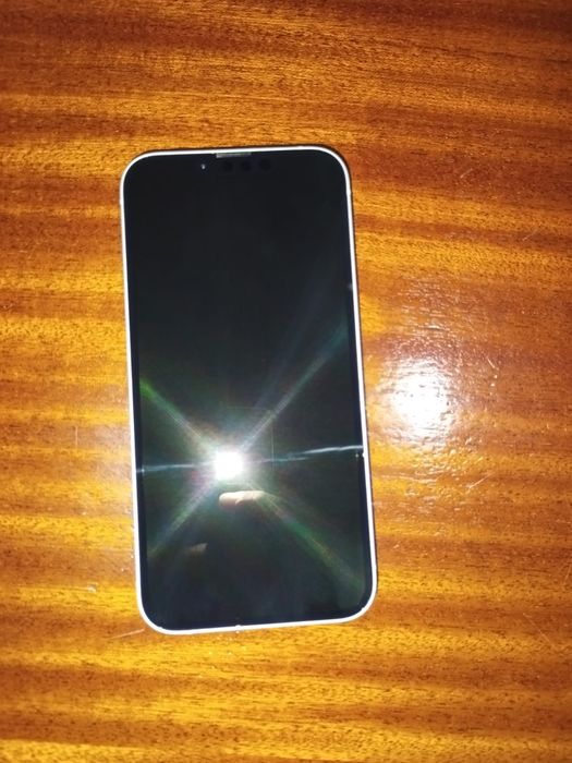 iPhone 16e novo!