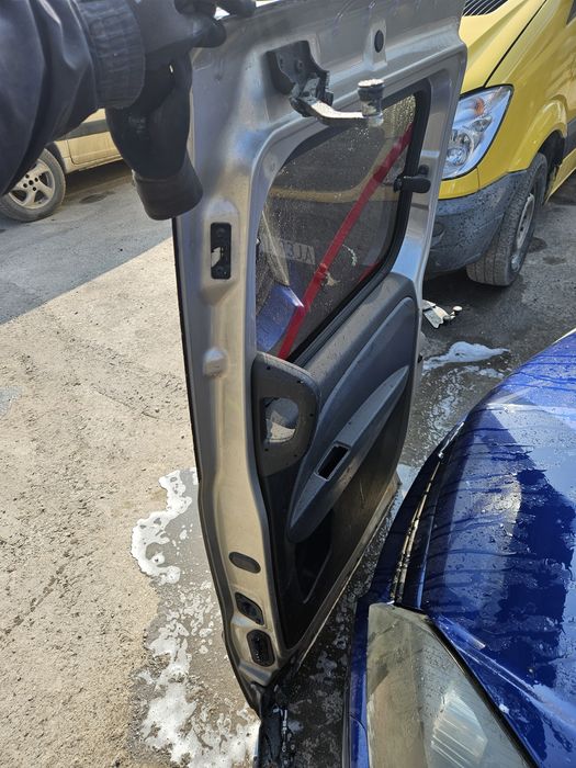 Doblo Combo drzwi tylne tył lewe skrzydełka szyba