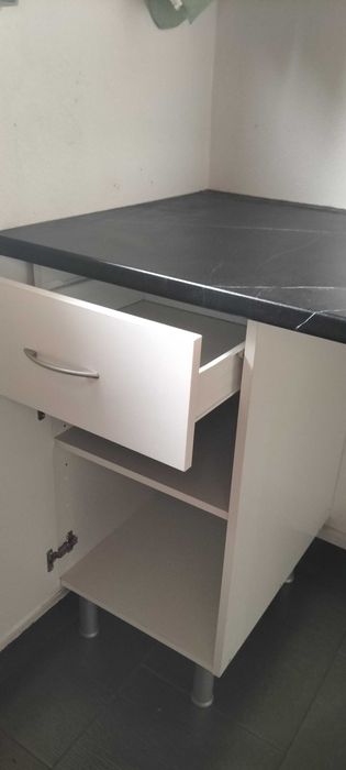 Moveis de cozinha com tampo