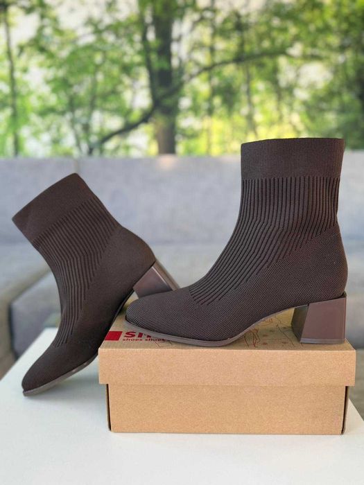 Brązowe Botki na Stożkowym Obcasie ze Skarpetową Cholewką Leriseta 41