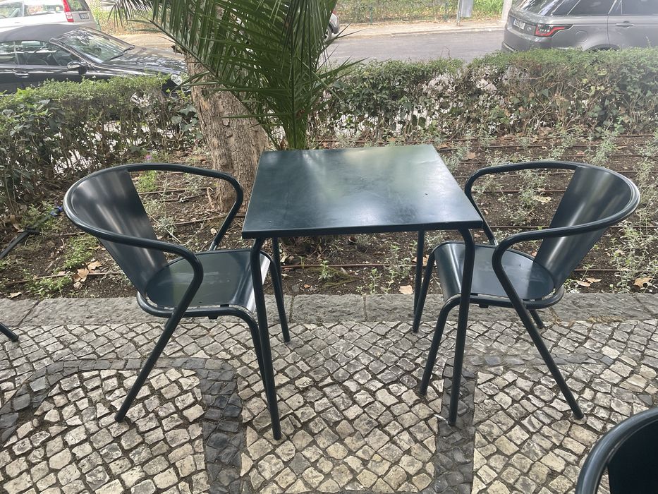 Esplanada - Mesas e Cadeiras