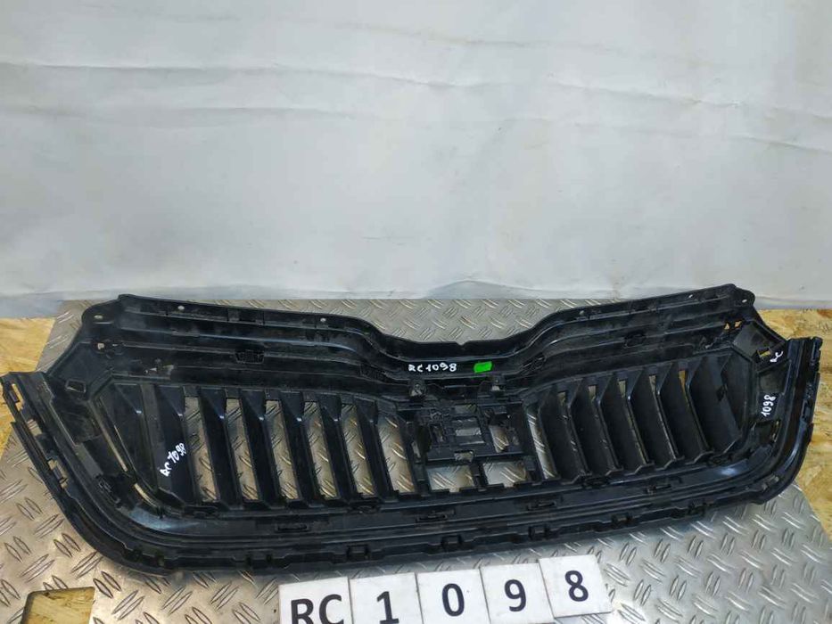 VAG Scala 18- решітка радіатора паяна RC1098