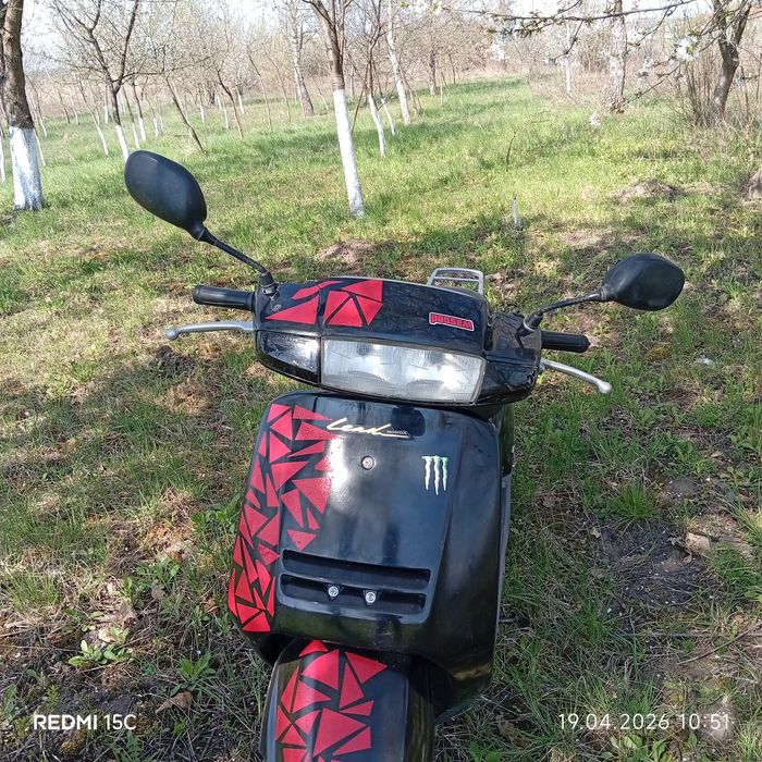 Скутер Хонда леад 20