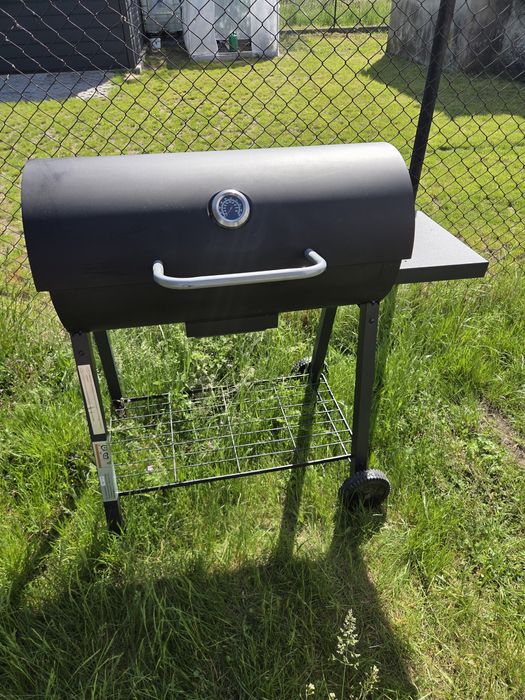 Grill ogrodowy