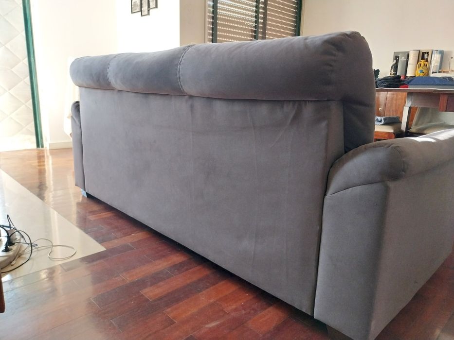 Sofá 3 lugares Cinzento