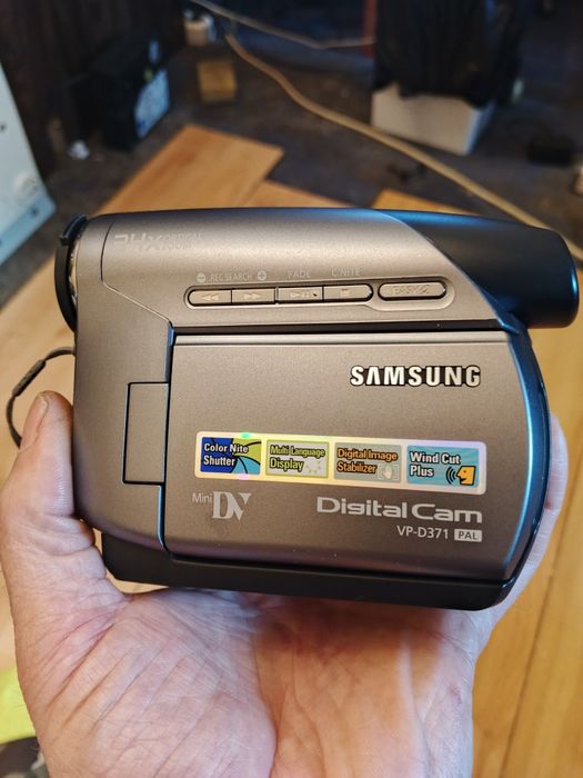 Видео камера ,,Samsung vp-D371pal