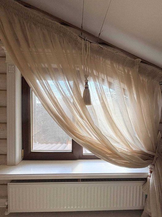 Продам дом в Новоселовке. Участок 25 сот. Солнечные панели. Бассейн.