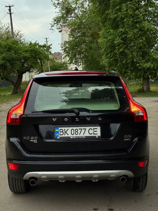 Продам Volvo XC60 2.4 дизель автомат 4wd