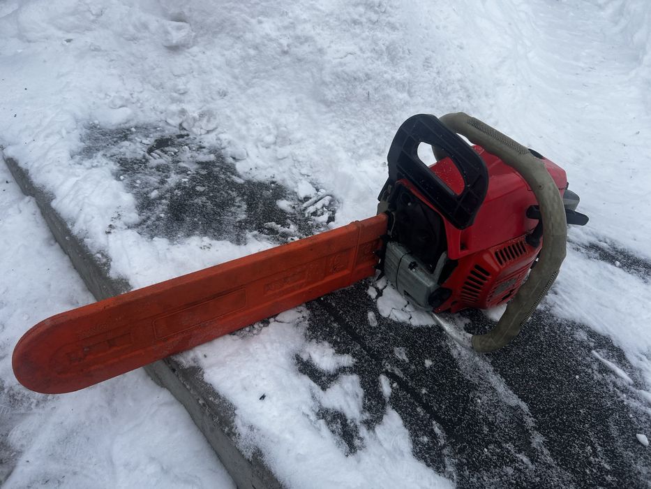 Бензопила Foresta 40s 2.4 кв б/у в робочому стані