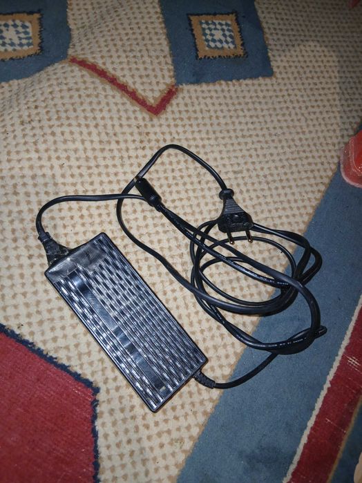 Carregador para Trotinete NAVEE S65C