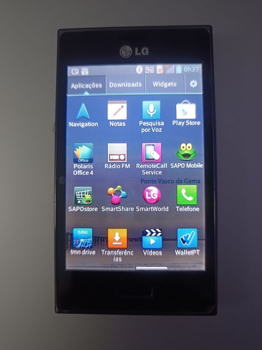 Telemóvel LG-E610 usado