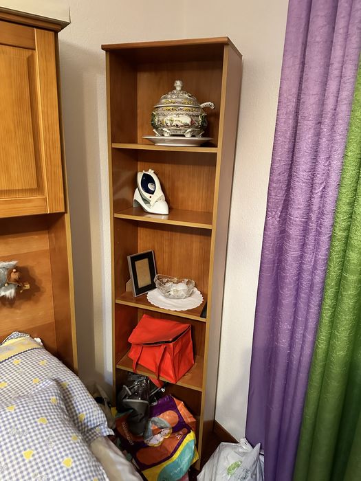 Vendo quarto dormir com duas camas