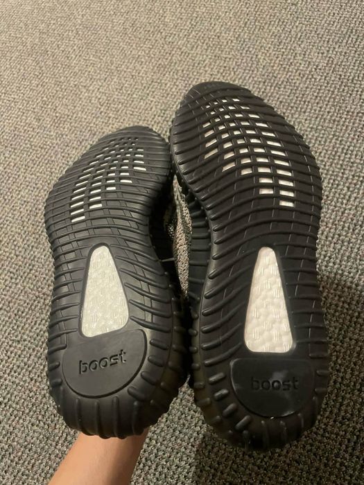 Adidas Yeezy Boost 350 – 3 pary – rozmiar 43 2/3 (UK 8.5)