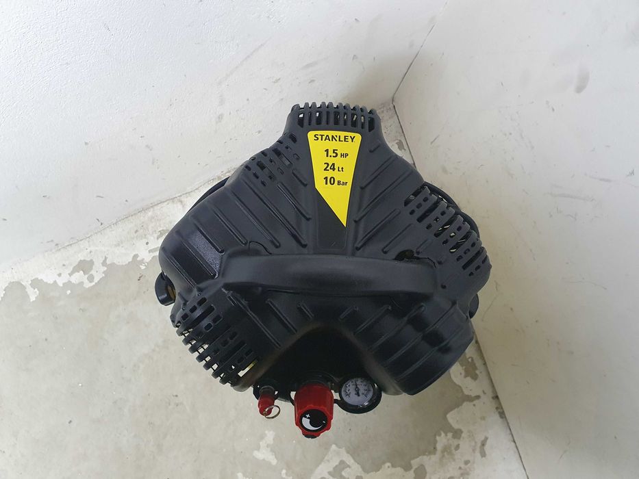 Kompresor Pionowy Stanley 24L 8 Bar