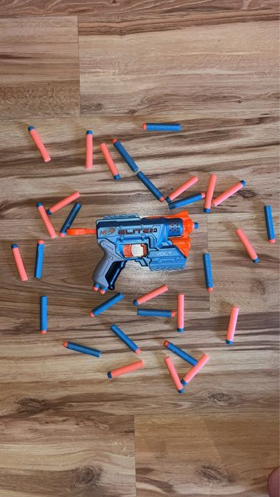 Wyrzutnia Nerf Elite 2.0 Volt z celownikiem laserowym (E9952)