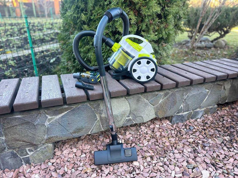 Пылесос колбовый 2️⃣5️⃣0️⃣0️⃣w безмешковый с турбощеткой‼️ Германия‼️