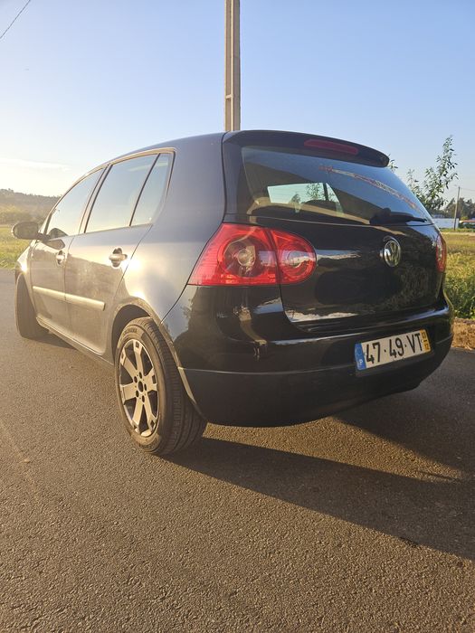 Volkswagen Golf V GPL – Económico – 2003