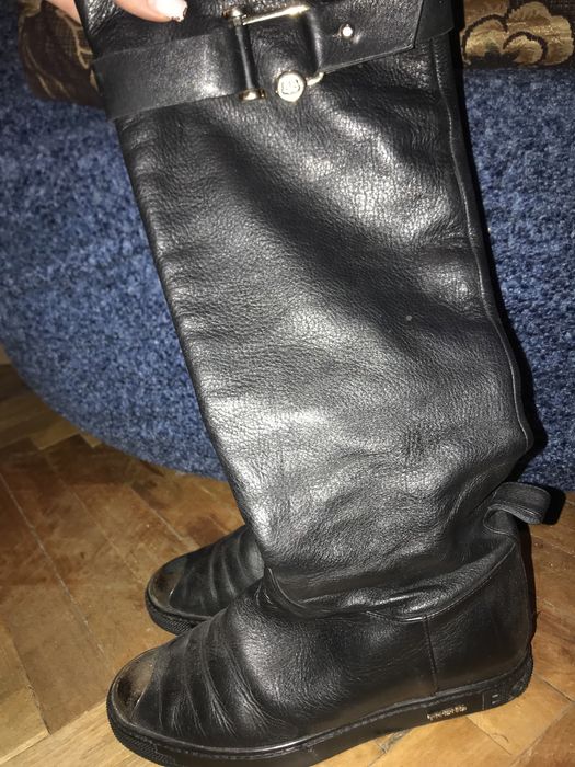 Продаю взуття оригінальне  BALDININI