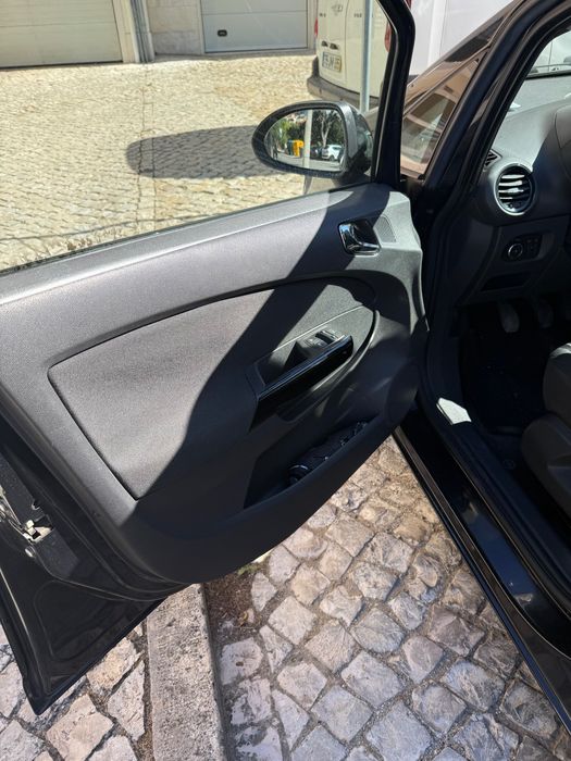 Carro - Opel Corsa