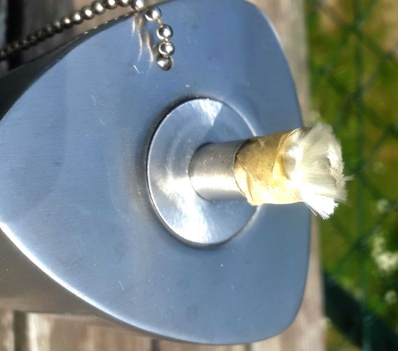 Ogrodowa lampa naftowa