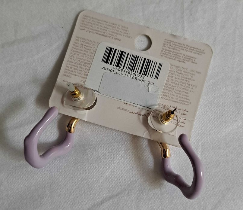 Brincos de argolas de esmalte - Parfois