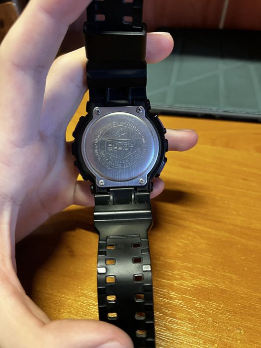 чоловічий годинник Casio G-Shock GA-110HC-1AER.