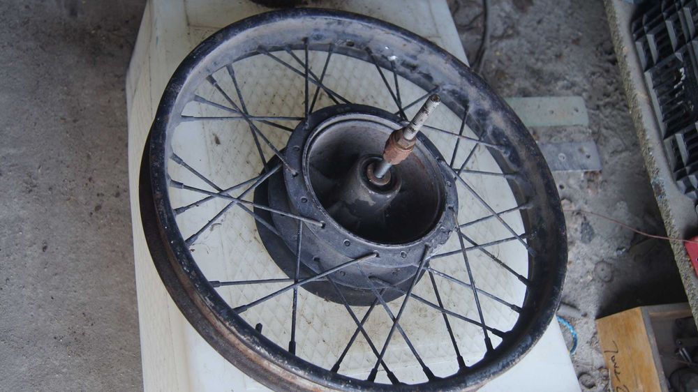 MZ 250 koło tył tylne z ośką oryginał