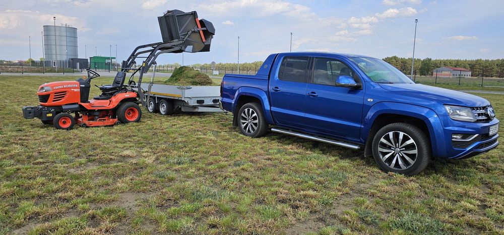 Koszenie traw profesjonalnym traktorkiem