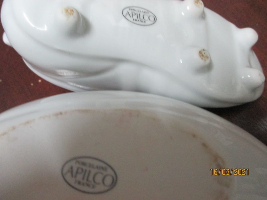 3 pequenas peças de porcelana francesa