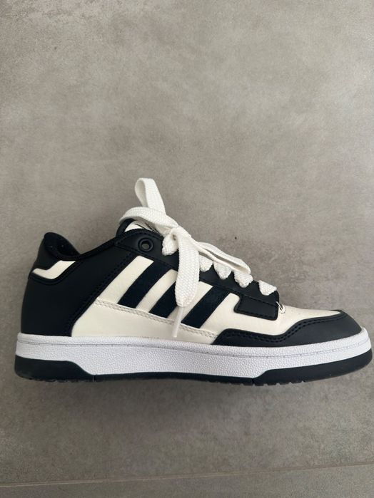 Кросівки Adidas RAPID COURT LOW W 37,5