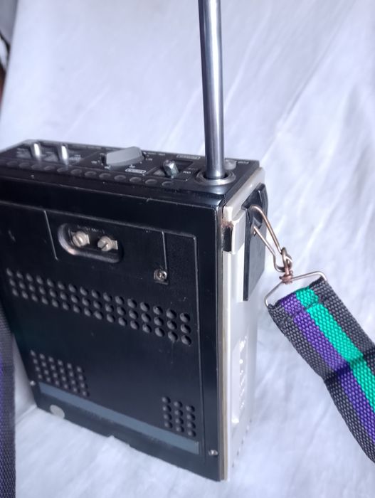 Rádio portátil Sony