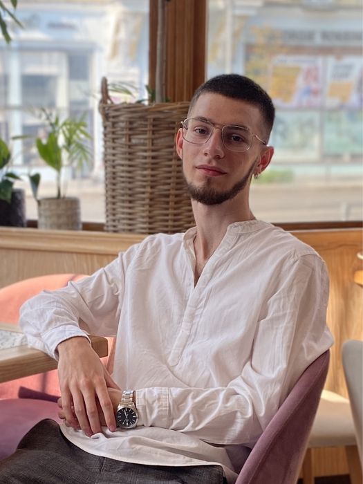 Репетитор з математики закінчив ТЛ НТУУ КПІ, викладач/вчитель