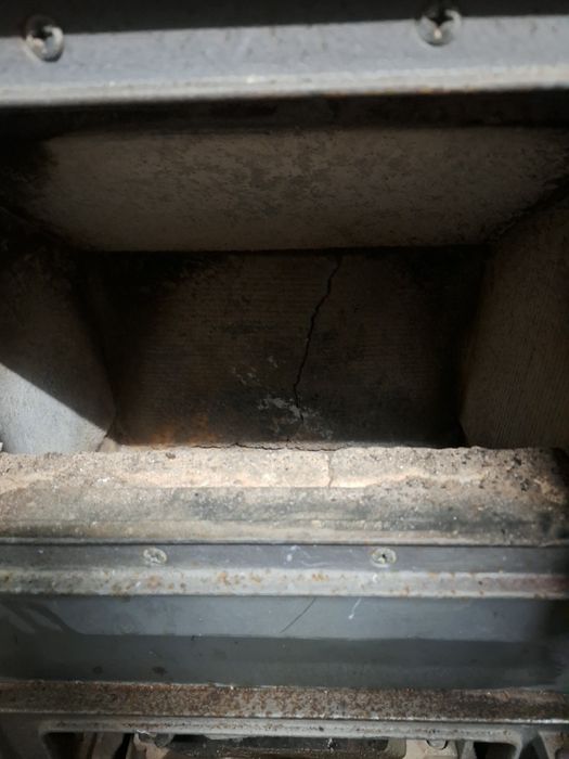 Piec na węgiel I drzewo