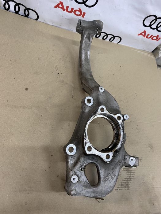 Цапфа поворотный кулак Audi A4 B8 A5 Q5 A6 A7 4G0407242D 4G0407241D